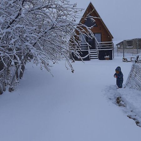 Апартаменти Thomas' Hut Степанцмінда Екстер'єр фото